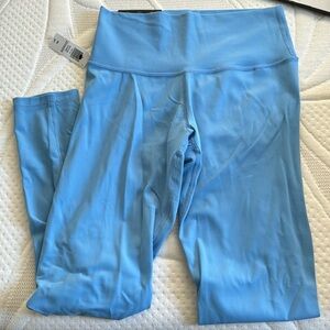 TnAction TNABUTTER ATMOSPHERE aritzia HI-rise legging in Cerulean Blue ***NWT***